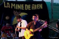 La Mine de Rien au Festival Zik Zak. Le samedi 7 juillet 2012 à Goult. Vaucluse. 